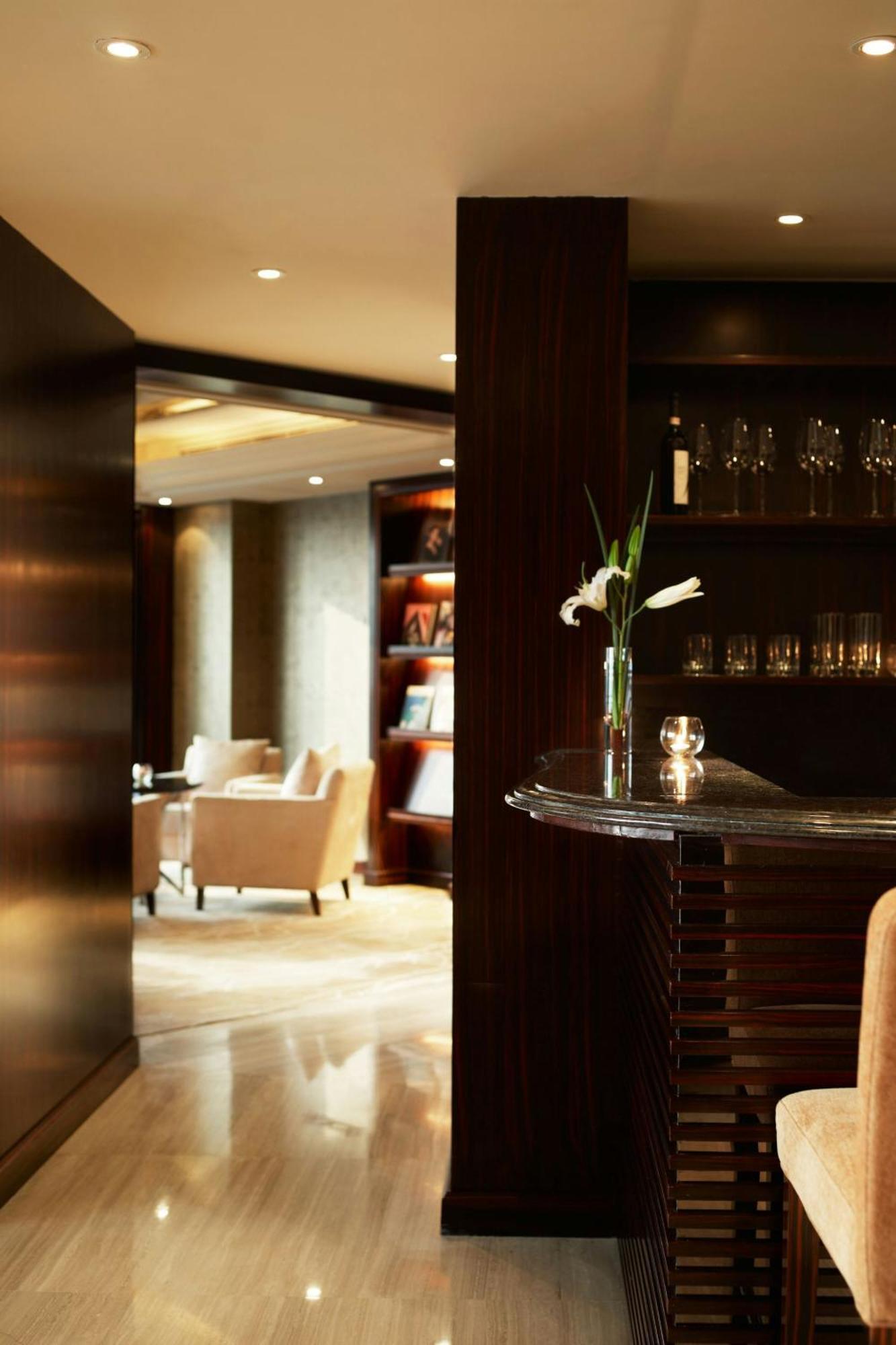 Hotel Sheraton Futian 5*